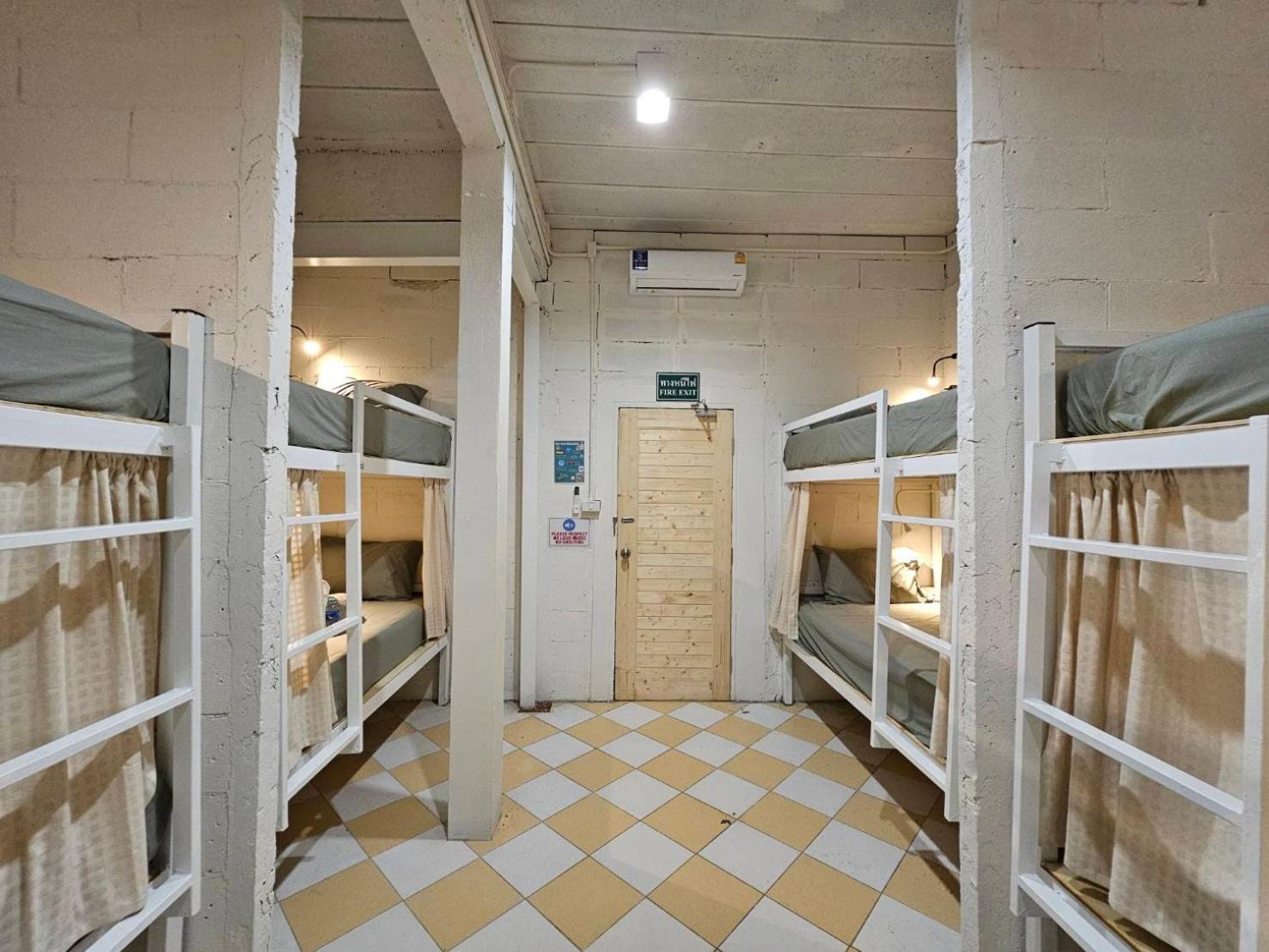 Hao Norn Hostel Thong Sala Exterior foto