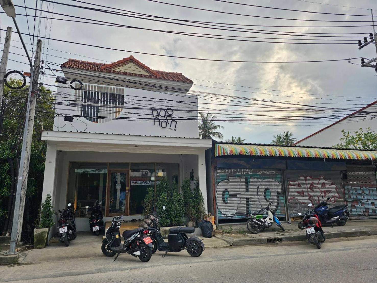 Hao Norn Hostel Thong Sala Exterior foto
